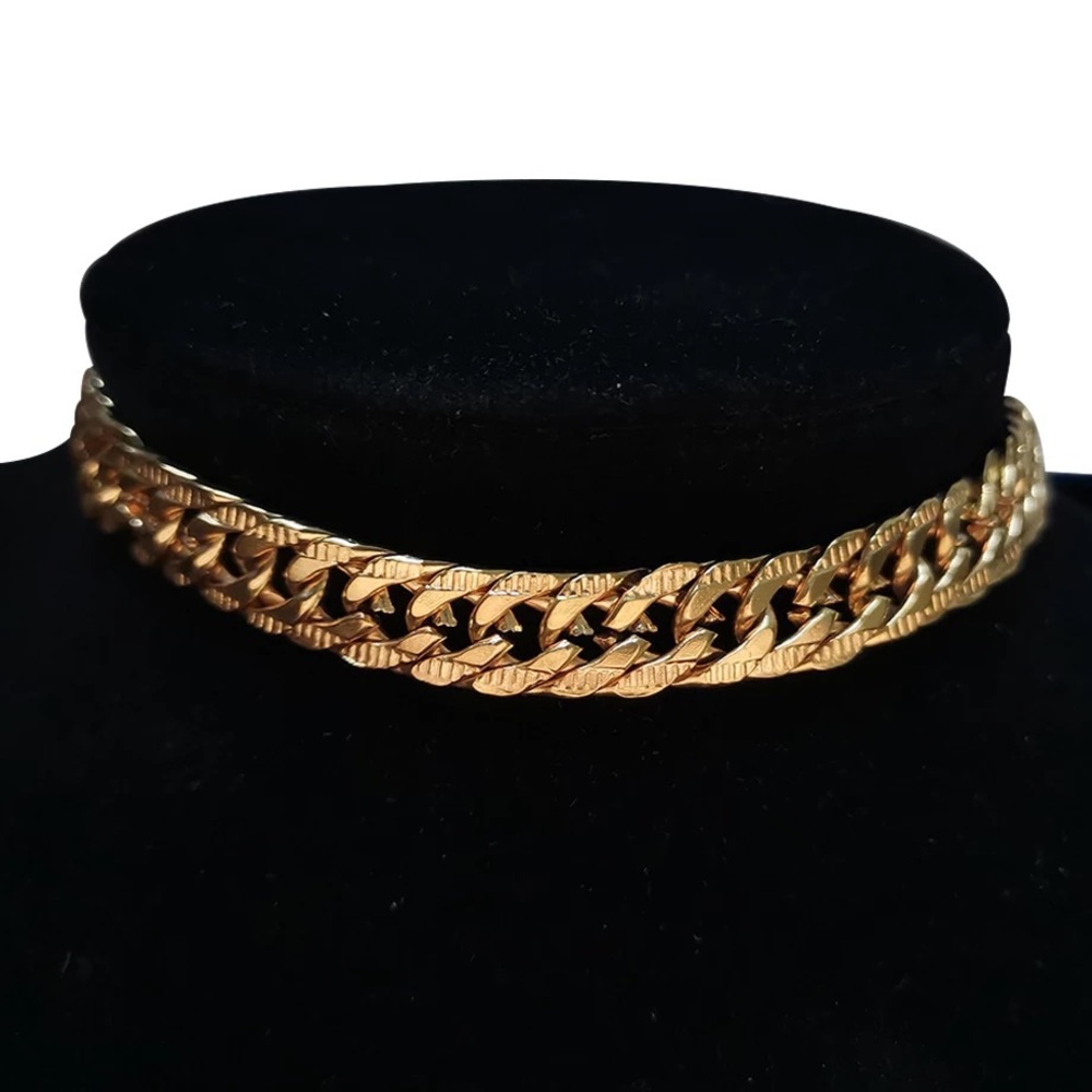 Necklace - Picture 2 of 3